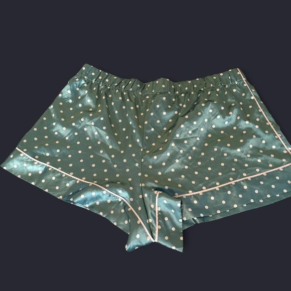 Victoria's Secret Teal Polka Dot Satin Pajama Shorts Size XL unique front tag - Picture 2 of 6